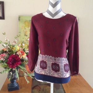 MAROON/CREAM Geometric Blouse w/ Keyhole Back